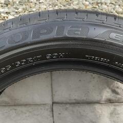 プリウス、ライズ等夏タイヤ４本(新品同様)