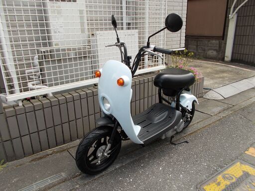 走行距離の少ないキレイな実働チョイノリです(屋根付き車庫保管)