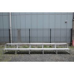 中古 アルミひな壇 2段3基セット + 丸椅子12脚 】