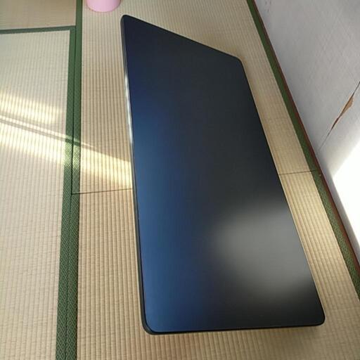 テーブル