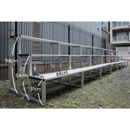 【中古美品 アルミひな壇 3段4基セット】