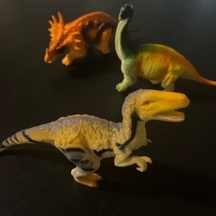ご購入者様決定しました！恐竜フィギュア３つセット☆恐竜好きさんに！