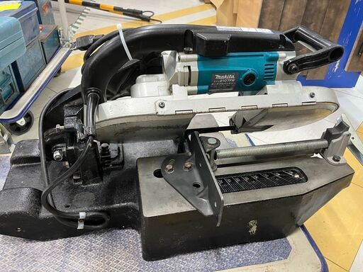 ★マキタ(makita) ポータブルバンドソー 2107FW★発★ITTAEJDDJUGW