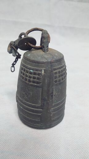「正確な名前かは分かりません」【茶道具】　喚鐘　唐銅　３，５寸　*撞木付*鳴物*かんしょう*鉦*夜咄*夜噺*