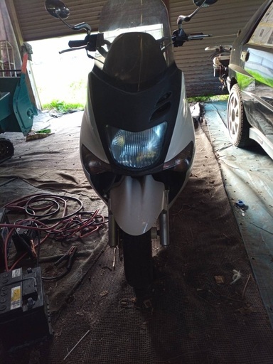 マジェスティ　125 fi  白　ちょい乗り用に マジェスティ 125 fi 白 ちょい乗り用に