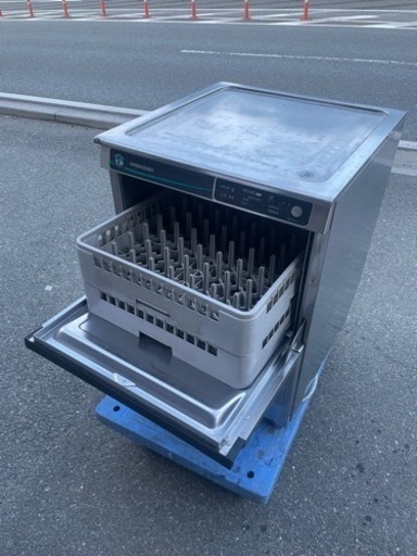 ■中古品 ホシザキ業務用食器洗浄機 JWE-400TUB3 2018年 3相200V アンダーカウンタータイプ 600ｘ600ｘ800ｍｍ 動作問題なし■
