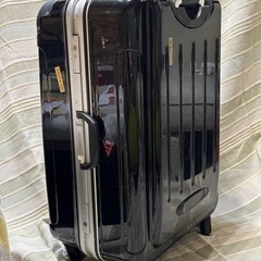 スーツケース　①