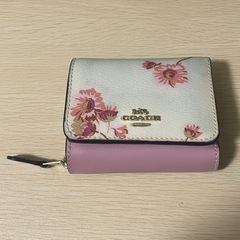 COACH コーチ 三つ折り財布 ミニ財布 ピンク 白 花