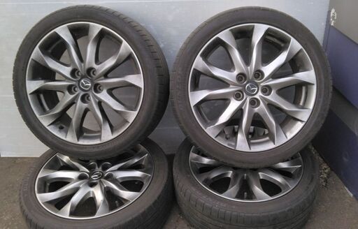 マツダ純正ホイール215/45/18