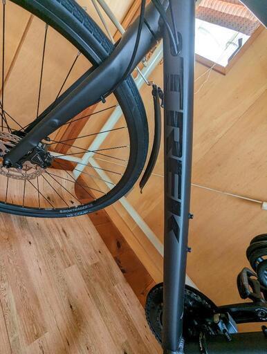 お取引相手決まりました】TREK FX3 Disc 2020年モデル 室内保管 TREK