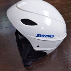 スワンズ　スノーヘルメット　サイズｌ　ホワイト