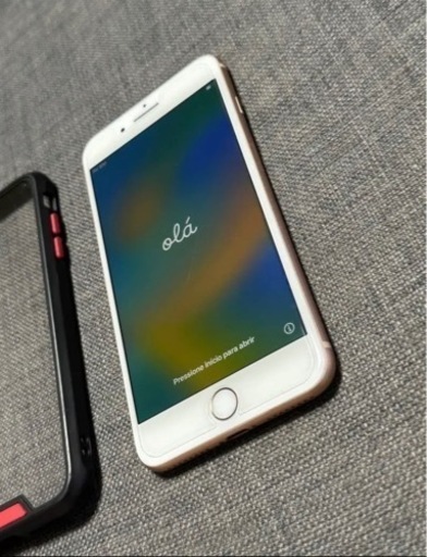 iPhone 8 PLUS 美品 オマケ付き 残債無し SIMフリー アク