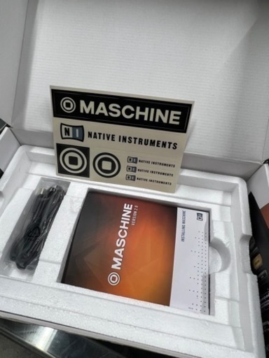 [中古] NATIVE INSTRUMENTS MASCHINE MIKRO MK2