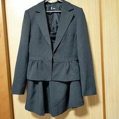 【受付終了】9号スーツ