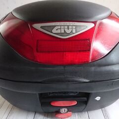 【お取引終了しました】GIVI リアボックス バイク スクーター