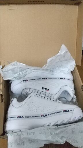 新品FILAスニーカー28cm