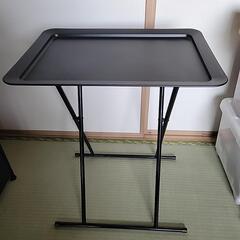 折り畳み式　簡易のサイドテーブル