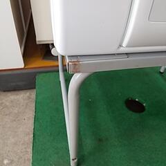 決算セール中】衣類乾燥機 2020年製 4㎏ 日立 台付き