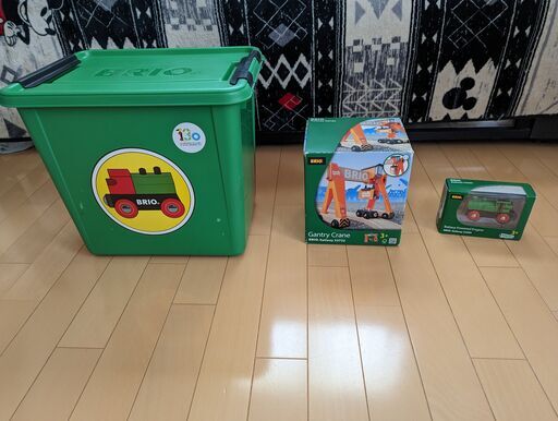 BRIO 2014年 クリスマスレールセット＋バッテリーパワー機関車（緑）