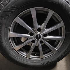 215/70/16スタッドレスホイル付き4本