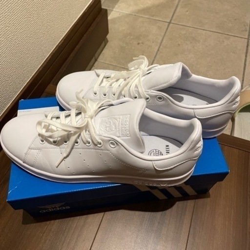 adidasスタンスミス