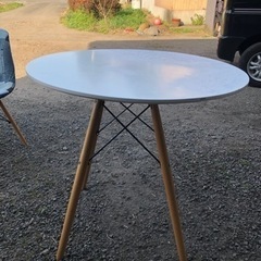 決定しました！　早い物勝ち！イームズチェア  デニム3脚　丸テーブルセット