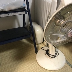 オープントースター、シーリングライト、リラックマぬいぐるみ、ヒーターや色々