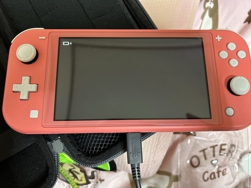 任天堂Switchコーラルをお譲り致します