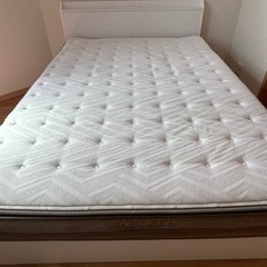 6月13日まで引き渡し【ニトリ】ダブルベッドフレーム・マットレスセット