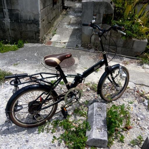 折り畳み自転車。