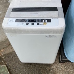 パナソニック　洗濯機　5kg  2011年製