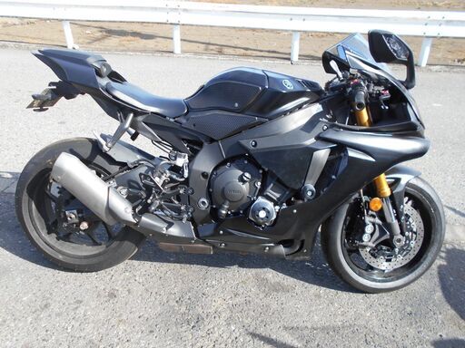 YAMAHA YZF-R1(2019) 逆車 バックステップ付き