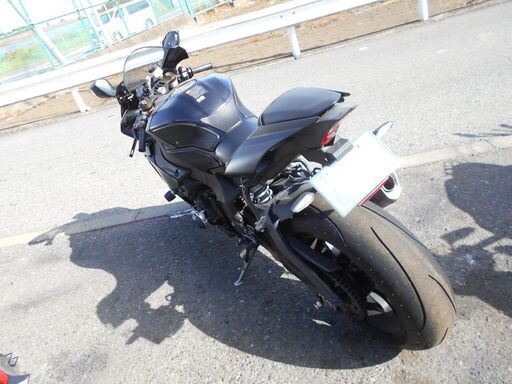 YAMAHA YZF-R1(2019) 逆車 バックステップ付き