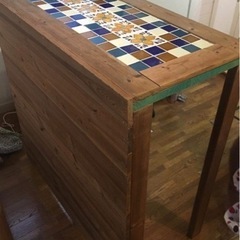 決まりました！タイルのキッチンカウンター　＋　サイドテーブル