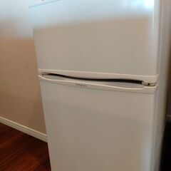 【現在商談中】simplus 冷凍冷蔵庫　90L　2018年製　...