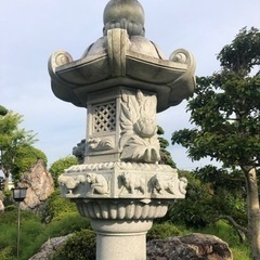 庭の石灯籠、庭石