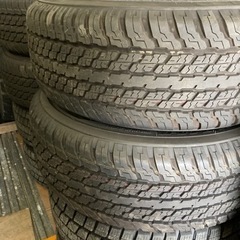 ハイラックス　プラド　パジェロ　265/65R17！新車・納車前外しタイヤ4本セット