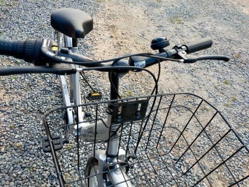 【美品】シマノ6段変速　26インチ折りたたみ自転車