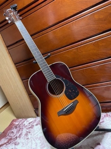 ギター　YAMAHA FG720S