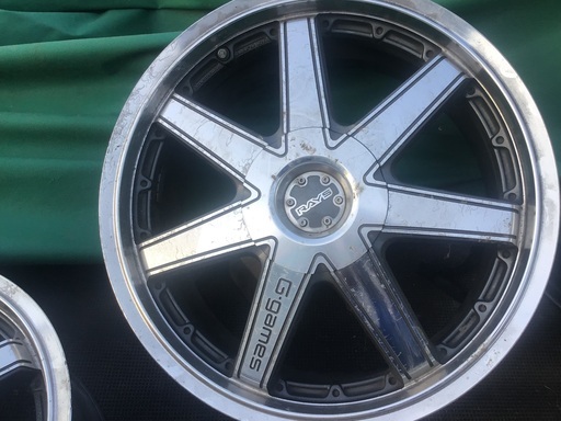 17インチアルミホイールRAYSPCD100 4穴5穴マルチオフセット＋42軽四  