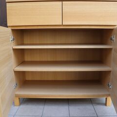 人気の無印良品(MUJI)の木製キャビネット・木製扉・タモ材です！明るい