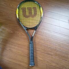 WILSON の硬式テニスラケット