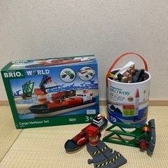 BRIO、トイザらストレインセット