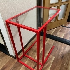 IKEA サイドテーブル 赤