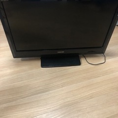 東芝　32インチテレビ　