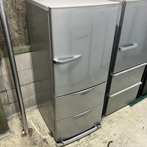 AQUA アクア 3ドア 冷凍 冷蔵庫 272L AQR-271D 2015年製●E044M698
