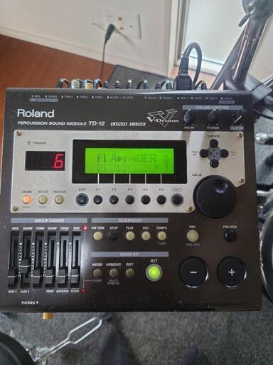 電子ドラム  ローランド TD-12\nPearl ツインペダル P-3002D  Hi-Hat  Vh-11