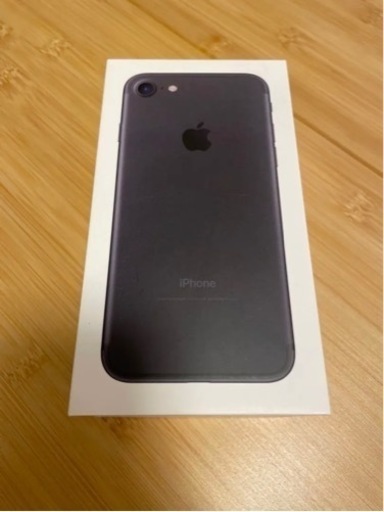 Apple：iPhone7(黒)128GB【最終値下げ！！】