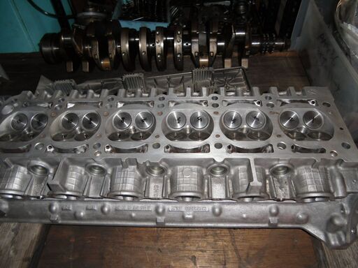 メルセデス―ベンツ各部加工済みシリンダーヘツト販売