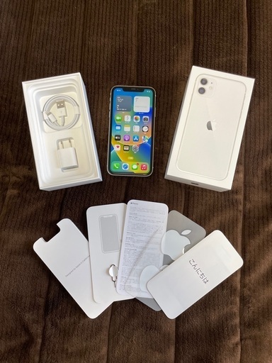 iPhone 11 64GB ホワイトSIMロック解除済